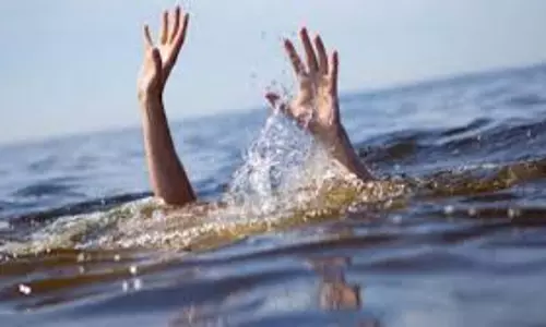 Sidhi: सोन नदी में डूबे दो मासूम, गांव में छाया मातम Sidhi: सोन नदी में डूबे दो मासूम, गांव में छाया मातम