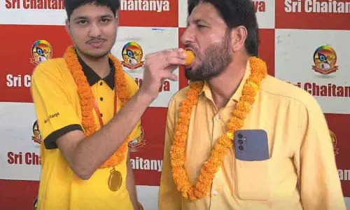 NEET 2025: श्री चैतन्य इंस्टीट्यूट के 2 छात्र चंडीगढ़ जोन से टॉप 100 AIR में NEET 2025: श्री चैतन्य इंस्टीट्यूट के 2 छात्र चंडीगढ़ जोन से टॉप 100 AIR में
