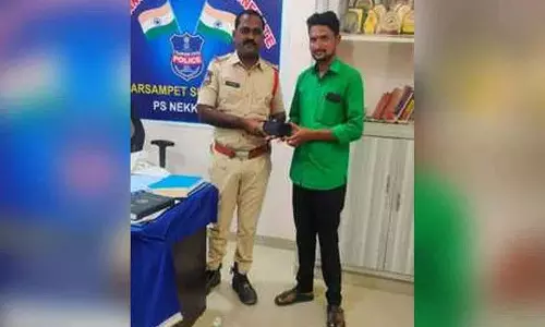 पुलिस ने पीड़ितों को खोए हुए मोबाइल फोन लौटाए