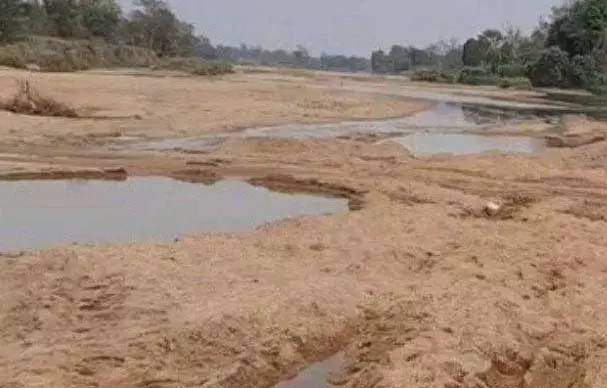 सरकार ने रेत खदानों को किया बंद सरकार ने रेत खदानों को किया बंद