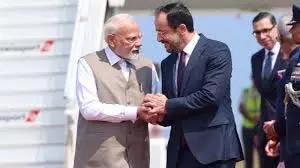 मोदी की साइप्रस यात्रा से आर्थिक संबंधों को मिलेगा बढ़ावा: उद्योग जगत मोदी की साइप्रस यात्रा से आर्थिक संबंधों को मिलेगा बढ़ावा: उद्योग जगत