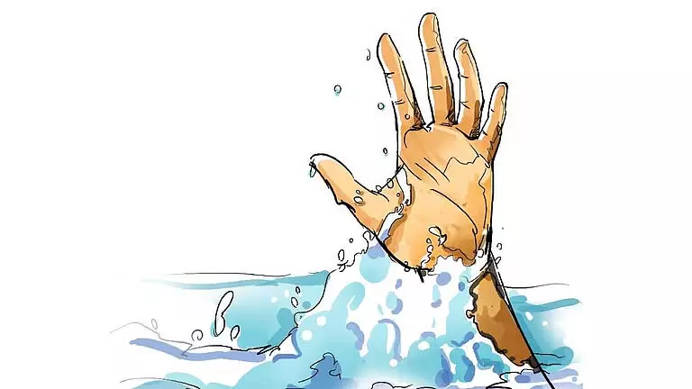 Pitampura में बच्चे की डूबने की घटना पर आप ने लापरवाही का आरोप लगाया Pitampura में बच्चे की डूबने की घटना पर आप ने लापरवाही का आरोप लगाया