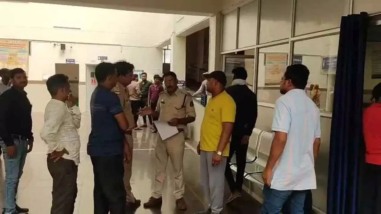4 की मौत, जन्मदिन मनाने गए थे मची चीख पुकार 4 की मौत, जन्मदिन मनाने गए थे मची चीख पुकार