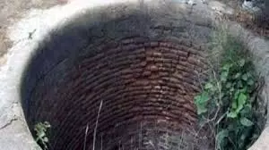 Punjab: बड़ा हादसा, कुएं में गिरी बच्ची, बचाव दल मौके पर Punjab: बड़ा हादसा, कुएं में गिरी बच्ची, बचाव दल मौके पर