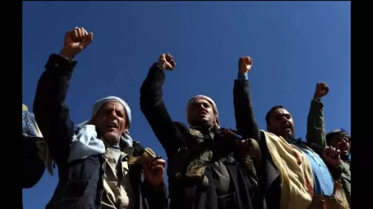 Yemen के हौथियों ने इजरायल पर मिसाइल हमलों की जिम्मेदारी ली Yemen के हौथियों ने इजरायल पर मिसाइल हमलों की जिम्मेदारी ली