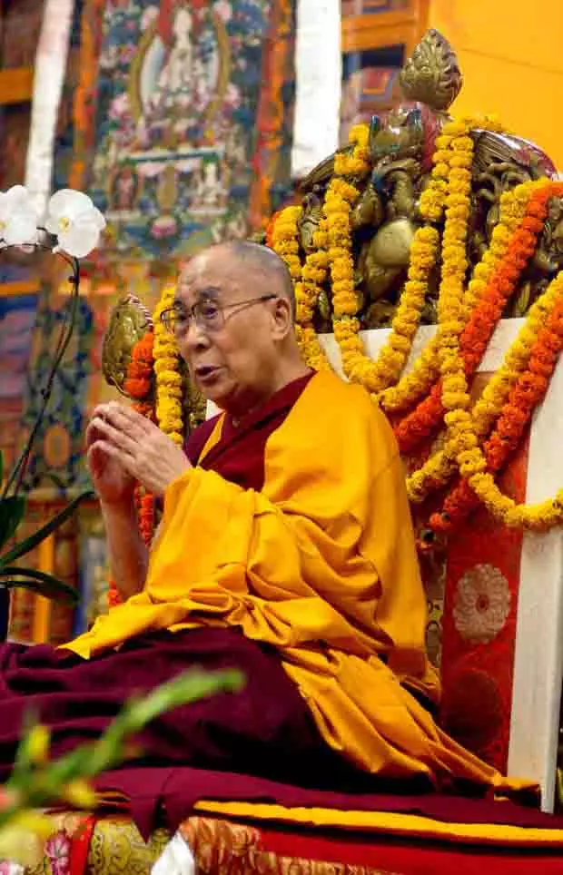 Dalai Lama ने मैक्लोडगंज में प्रार्थना में भाग लिया Dalai Lama ने मैक्लोडगंज में प्रार्थना में भाग लिया
