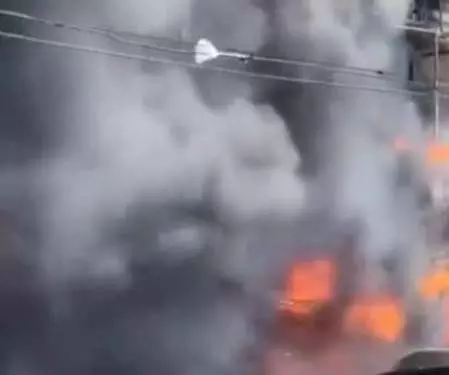 कुपवाड़ा की पुरानी मस्जिद में विस्फोट, तीन घायल कुपवाड़ा की पुरानी मस्जिद में विस्फोट, तीन घायल