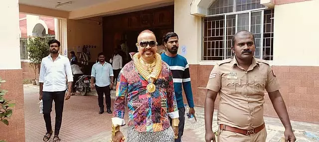 वरिचियुर सेल्वम के खिलाफ हत्या का मामला विरुधुनगर अदालत में स्थानांतरित कर दिया वरिचियुर सेल्वम के खिलाफ हत्या का मामला विरुधुनगर अदालत में स्थानांतरित कर दिया