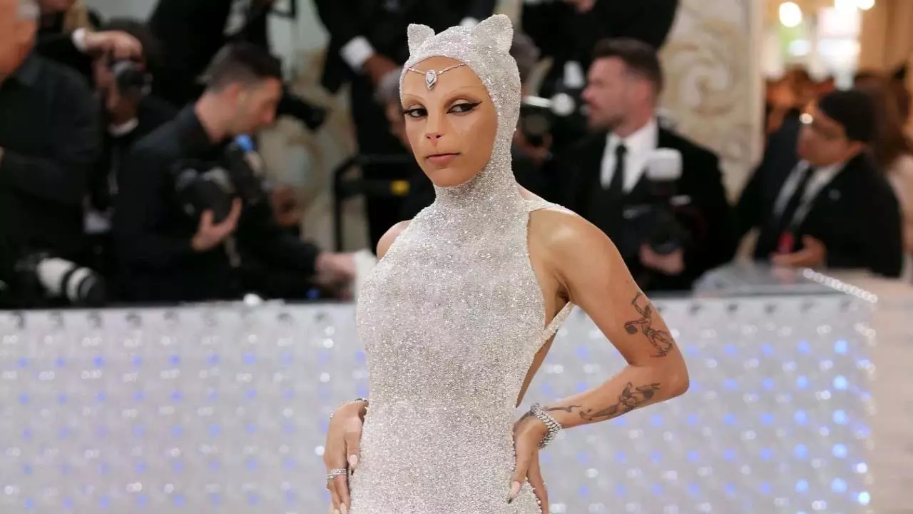 Doja Cat अपने प्रशंसक और इन्फ्लुएंसर पाब्लो तामायो के साथ क्यों झगड़ रही है? Doja Cat अपने प्रशंसक और इन्फ्लुएंसर पाब्लो तामायो के साथ क्यों झगड़ रही है?