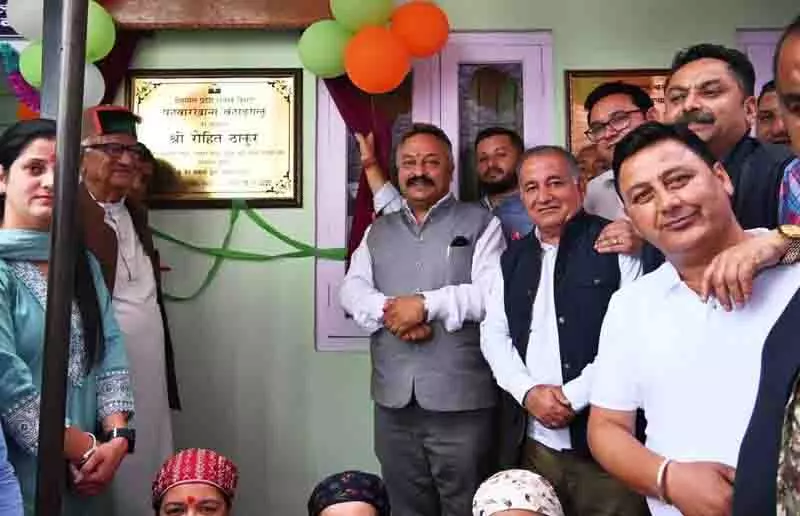 मंत्री ने Kathasu में प्रमुख परियोजनाओं का उद्घाटन किया मंत्री ने Kathasu में प्रमुख परियोजनाओं का उद्घाटन किया