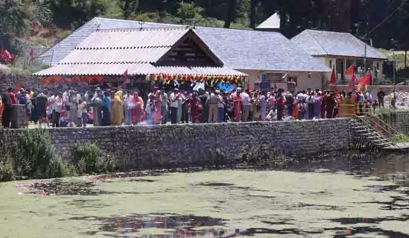 Mandi के कमरूनाग और पराशर झील क्षेत्रों में सरनाहुली मेला शुरू Mandi के कमरूनाग और पराशर झील क्षेत्रों में सरनाहुली मेला शुरू