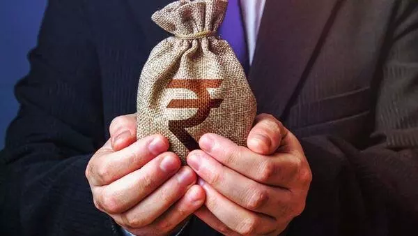 Equity vs Debt: तेजी और मंदी के बाजारों के लिए सर्वोत्तम परिसंपत्ति आवंटन? Equity vs Debt: तेजी और मंदी के बाजारों के लिए सर्वोत्तम परिसंपत्ति आवंटन?