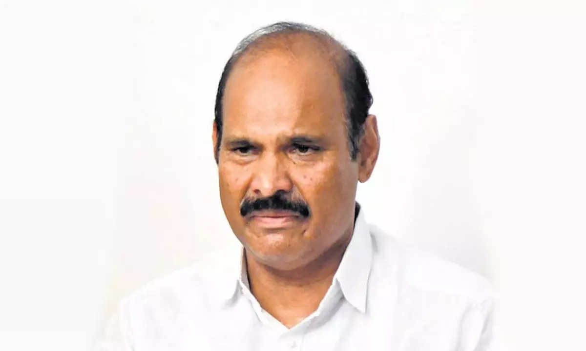 मंत्री कोलुसु ने आरोप लगाया कि वाईएसआरसीपी ने पोडिली में हिंसा भड़काई मंत्री कोलुसु ने आरोप लगाया कि वाईएसआरसीपी ने पोडिली में हिंसा भड़काई