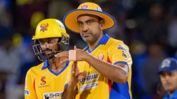 अश्विन और डिंडीगुल ड्रैगन्स गेंद से छेड़छाड़ के आरोपों से मुक्त अश्विन और डिंडीगुल ड्रैगन्स गेंद से छेड़छाड़ के आरोपों से मुक्त