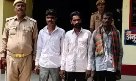 Banda: लंबे समय से वांछित तीन अभियुक्त गिरफ्तार, भेजा गया जेल Banda: लंबे समय से वांछित तीन अभियुक्त गिरफ्तार, भेजा गया जेल
