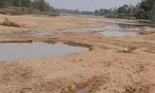 सरकार ने रेत खदानों को किया बंद