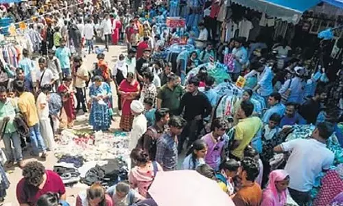 सरोजिनी के व्यापारियों ने एनडीएमसी वेंडिंग सर्वे का विरोध किया
