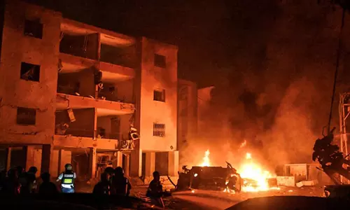 ईरान ने इजरायली हमलों में 3 IRGC अधिकारियों की मौत की पुष्टि की ईरान ने इजरायली हमलों में 3 IRGC अधिकारियों की मौत की पुष्टि की