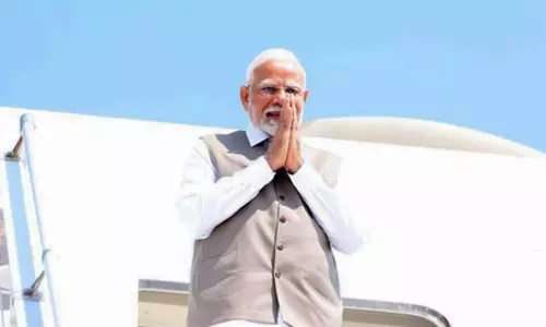 मोदी का कैलगरी दौरा, जी-7 मंच पर भारत की धमक, कनाडा के साथ नई दोस्ती की उड़ान : उच्चायुक्त चिन्मय नाइक मोदी का कैलगरी दौरा, जी-7 मंच पर भारत की धमक, कनाडा के साथ नई दोस्ती की उड़ान : उच्चायुक्त चिन्मय नाइक