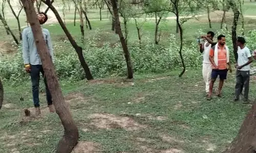 परिवार को छोड़कर दूसरे गांव में बसे युवक ने किया सुसाइड