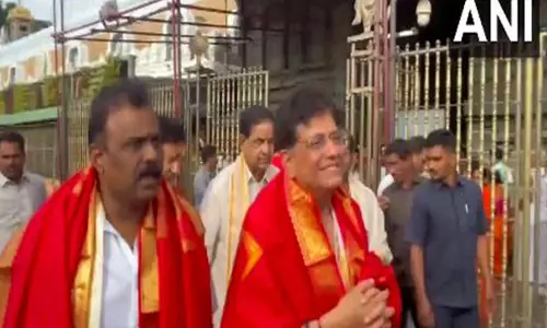 केंद्रीय मंत्री पीयूष गोयल ने Tirumala मंदिर में पूजा-अर्चना की