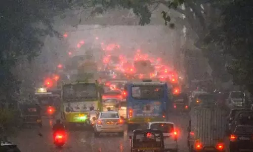 Maharashtra : मानसून का कहर, पुणे और लोनावाला में भारी बारिश,