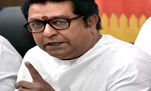 Raj Thackeray ने पुणे पुल ढहने पर सरकार की आलोचना की, नागरिकों से सतर्क रहने का आग्रह किया Raj Thackeray ने पुणे पुल ढहने पर सरकार की आलोचना की, नागरिकों से सतर्क रहने का आग्रह किया