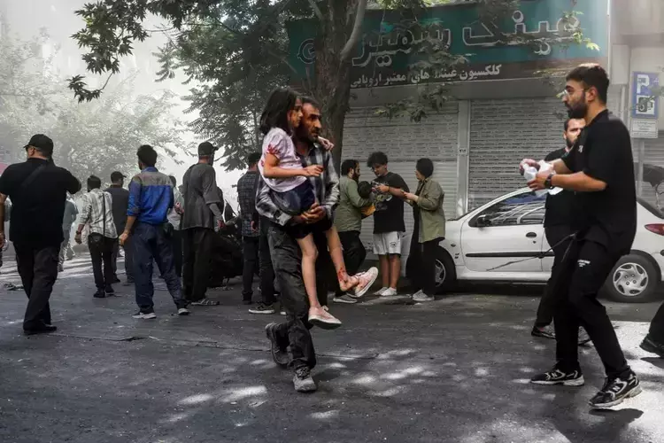 ईरान में फंसे लोगों में मलयाली भी शामिल तेहरान ने भारतीयों की वापसी में सहयोग का आश्वासन दिया