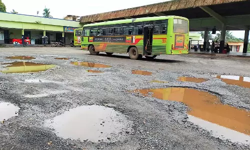 Sirsi : वंचित बस स्टैंड Sirsi : वंचित बस स्टैंड