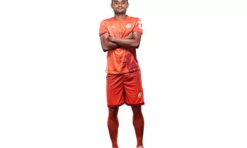 Punjab FC ने डिफेंडर मुहम्मद उवैस के साथ अनुबंध की घोषणा की Punjab FC ने डिफेंडर मुहम्मद उवैस के साथ अनुबंध की घोषणा की