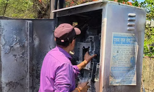 Bareilly: बिजली संकट से लोग परेशान, लगातार हो रही ट्रिपिंग और फाल्ट