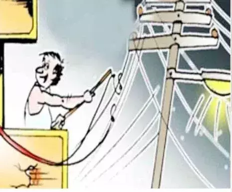 Bareilly: सुबह की छापेमारी में 77 बिजली चोरों की पहचान, FIR दर्ज Bareilly: सुबह की छापेमारी में 77 बिजली चोरों की पहचान, FIR दर्ज