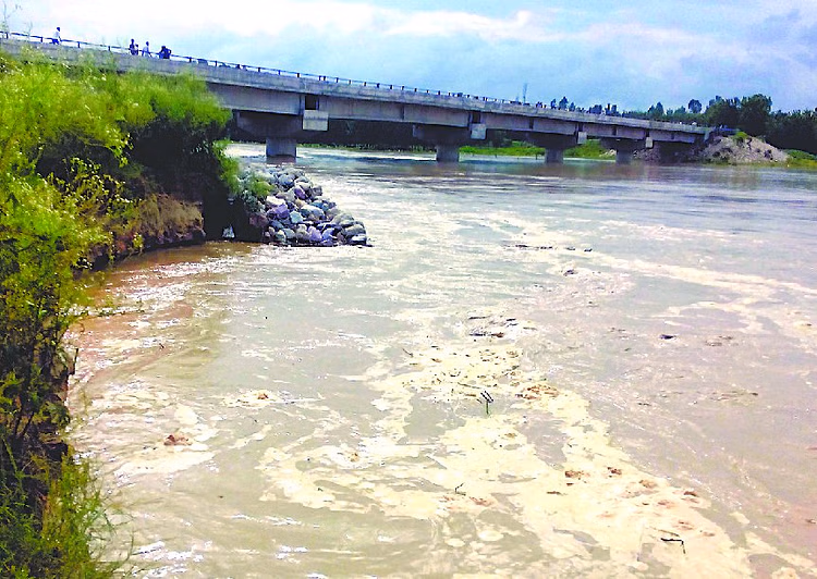 Bareilly: प्रशासन सक्रिय, नाहल नदी को स्वच्छ और सुंदर बनाने की तैयारी Bareilly: प्रशासन सक्रिय, नाहल नदी को स्वच्छ और सुंदर बनाने की तैयारी