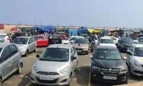 Chennai: अन्ना नगर में स्मार्ट पार्किंग व्यवस्था Chennai: अन्ना नगर में स्मार्ट पार्किंग व्यवस्था