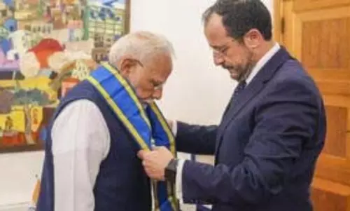 प्रधानमंत्री मोदी को साइप्रस का सर्वोच्च सम्मान मिला प्रधानमंत्री मोदी को साइप्रस का सर्वोच्च सम्मान मिला