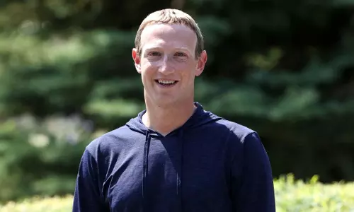 41 वर्षीय Mark Zuckerberg दुनिया के शीर्ष 10 सबसे अमीर लोगों में शामिल 41 वर्षीय Mark Zuckerberg दुनिया के शीर्ष 10 सबसे अमीर लोगों में शामिल