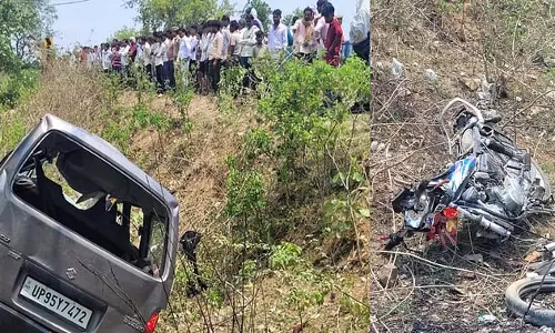 Kanpur : कार-बाइक भिड़ंत में मचा कोहराम, पांच की मौके पर मौत