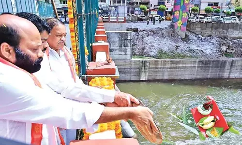 Andhra : कृष्णा पूर्वी डेल्टा को सिंचाई जल छोड़ा गया