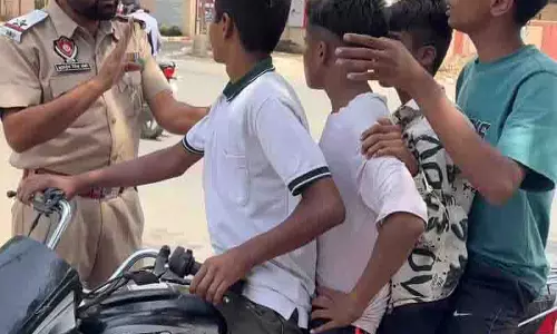 Ludhiana: गर्मी की छुट्टियों, जागरूकता अभियान ठप्प होने से नाबालिगों के वाहन चलाने की संख्या में वृद्धि