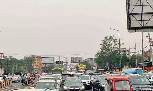 Amritsar: मॉल में भीड़ के कारण ट्रैफिक जाम