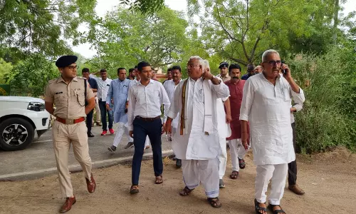 Jaipur: जल संरक्षण में जनता की भागीदारी ज़रूरी, सरकार पूरी तरह समर्पित- गृह मंत्री Jaipur: जल संरक्षण में जनता की भागीदारी ज़रूरी, सरकार पूरी तरह समर्पित- गृह मंत्री