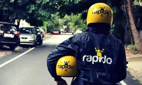 कर्नाटक में हाई कोर्ट के आदेश के बाद रैपिडो ने बाइक टैक्सी सेवाएं निलंबित कर दी कर्नाटक में हाई कोर्ट के आदेश के बाद रैपिडो ने बाइक टैक्सी सेवाएं निलंबित कर दी
