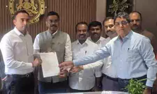 कर्नाटक BJP ने पीएम मोदी पर आपत्तिजनक पोस्ट को लेकर पुलिस में शिकायत दर्ज कराई कर्नाटक BJP ने पीएम मोदी पर आपत्तिजनक पोस्ट को लेकर पुलिस में शिकायत दर्ज कराई