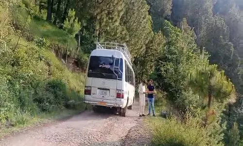 PoJK निवासी दशकों से उपेक्षित सड़कों और टूटे वादों से जूझ रहे
