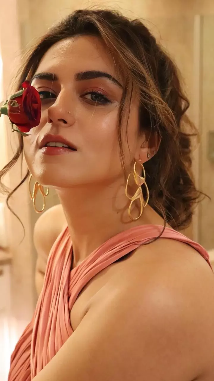 Ridhi Dogra का हॉट फोटोशूट