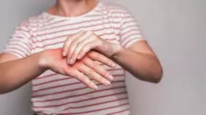 Health: हाथ-पैरों में झनझनाहट से मिलेगी राहत, बाबा रामदेव ने बताया अचूक उपाय Health: हाथ-पैरों में झनझनाहट से मिलेगी राहत, बाबा रामदेव ने बताया अचूक उपाय
