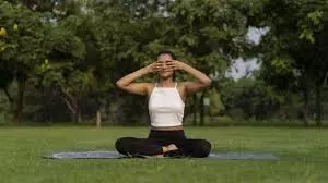Yoga: शरीर के इन लक्षणों से समझें कौन सा योग आपके लिए है सबसे अच्छा Yoga: शरीर के इन लक्षणों से समझें कौन सा योग आपके लिए है सबसे अच्छा