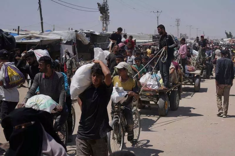 Gaza में खाद्य वितरण केंद्रों के पास गोलीबारी में 34 लोग मारे गए Gaza में खाद्य वितरण केंद्रों के पास गोलीबारी में 34 लोग मारे गए