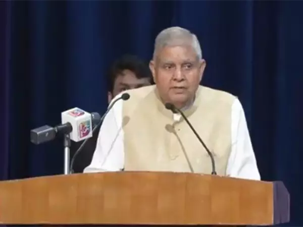 उपराष्ट्रपति धनखड़ ने JIPMER में छात्रों से स्थिरता को अपनाने का आग्रह किया उपराष्ट्रपति धनखड़ ने JIPMER में छात्रों से स्थिरता को अपनाने का आग्रह किया