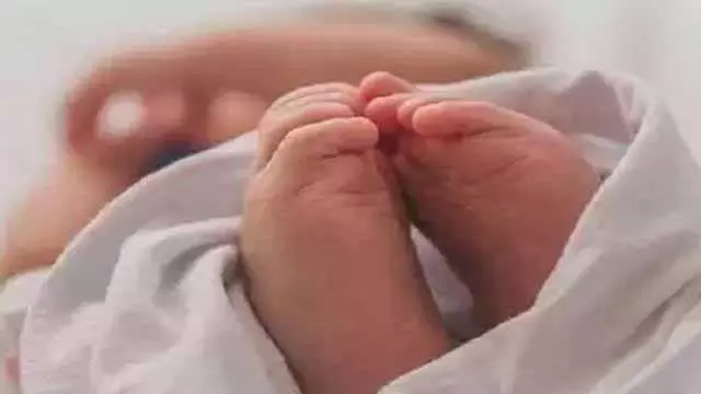 महिला और नवजात की मौत, प्रसव के दौरान प्राथमिक स्वास्थ्य केंद्र में लापरवाही का आरोप महिला और नवजात की मौत, प्रसव के दौरान प्राथमिक स्वास्थ्य केंद्र में लापरवाही का आरोप